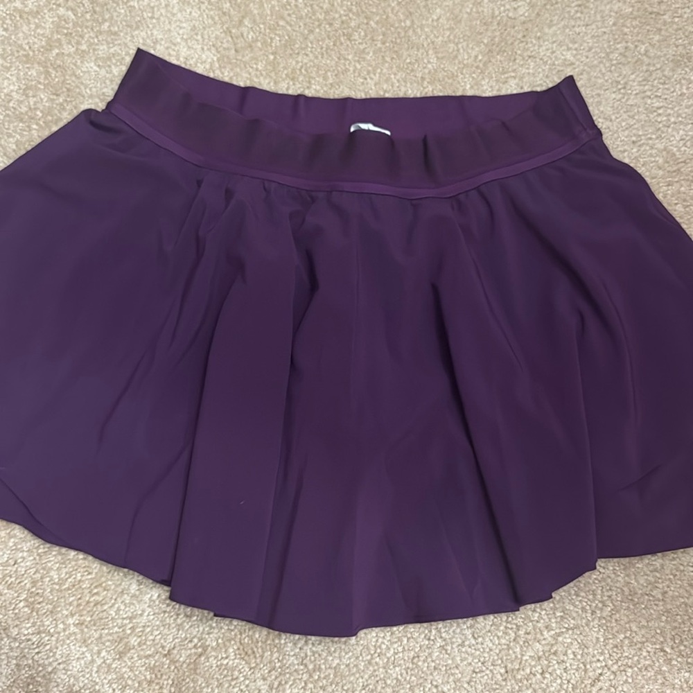 Size 12 Lululemon skort